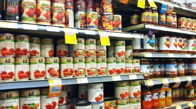 罐装食品在全食超市通常很划算