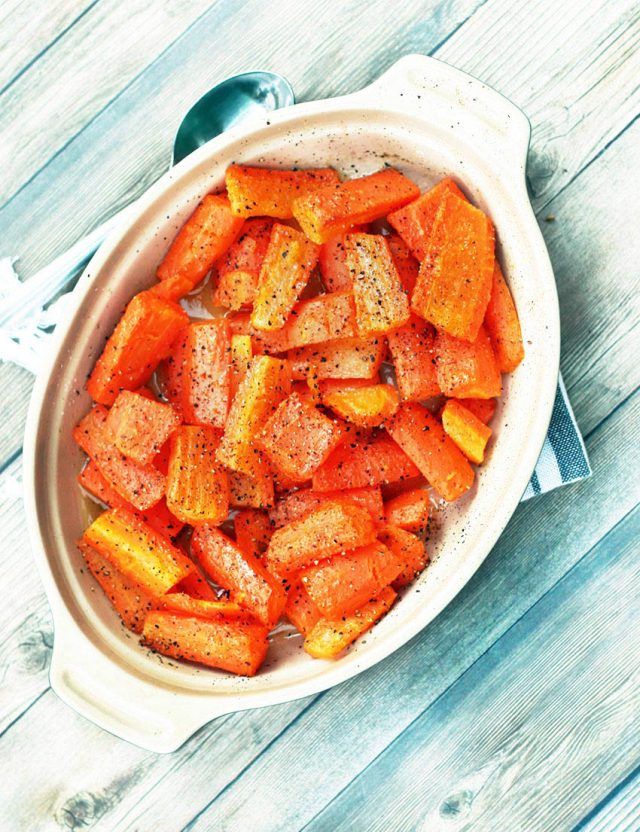 黄油烤胡萝卜:用基本原料制作的超级便宜的食谱——不会让你失望的亚博客服联系不上!