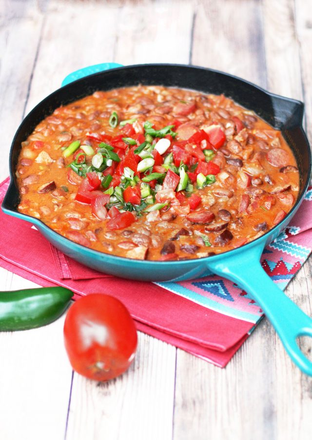 墨西哥牛仔豆(Charro豆)-美味的肉馅豆食谱!