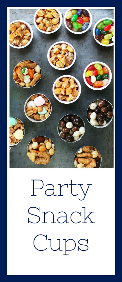 派对零食杯创意:在纸杯蛋糕纸杯里装满各种各样的零食。非常适合娱乐和聚会!