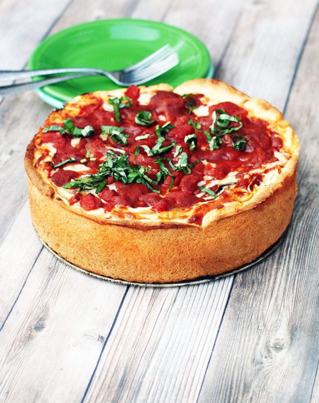 自制深盘披萨:在家做芝加哥风格的披萨比你想象的要容易得多!